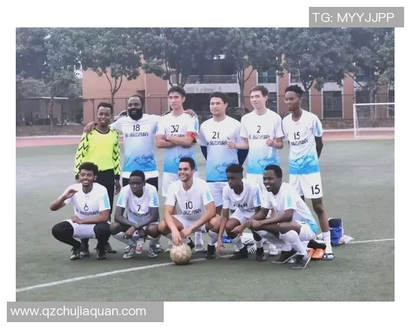 打造属于你的足球明星与个人风采的完美合成照片