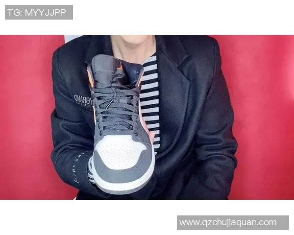 足球明星赠送球鞋传递温暖与梦想感人故事引发热议